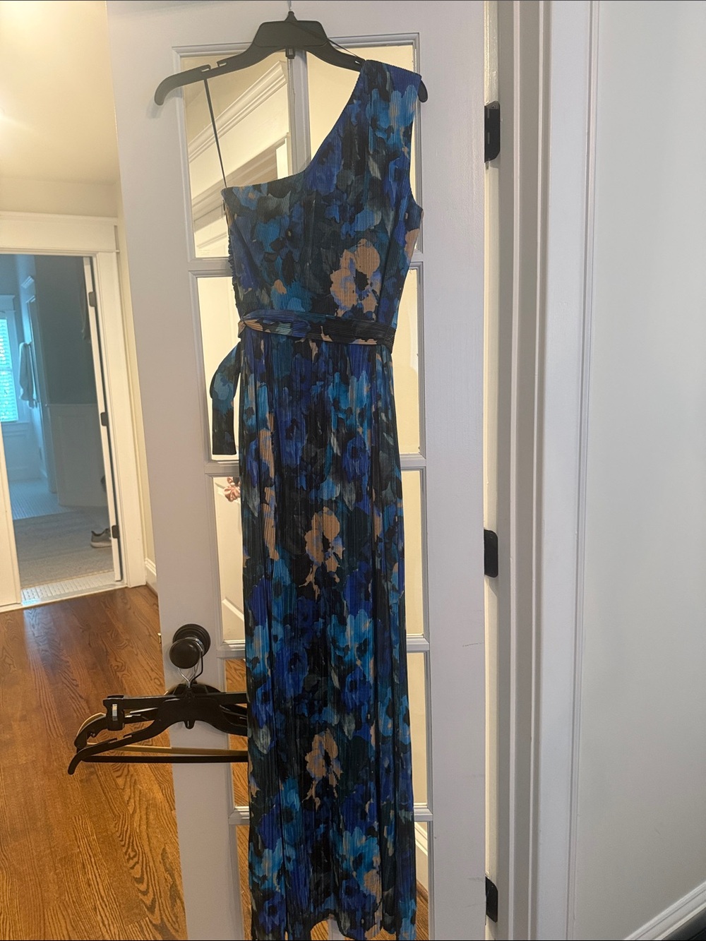 Dress the Population Bella Floral Plissé One-Shoulder Dress. Size S. Worn Once - Picture 6 of 6